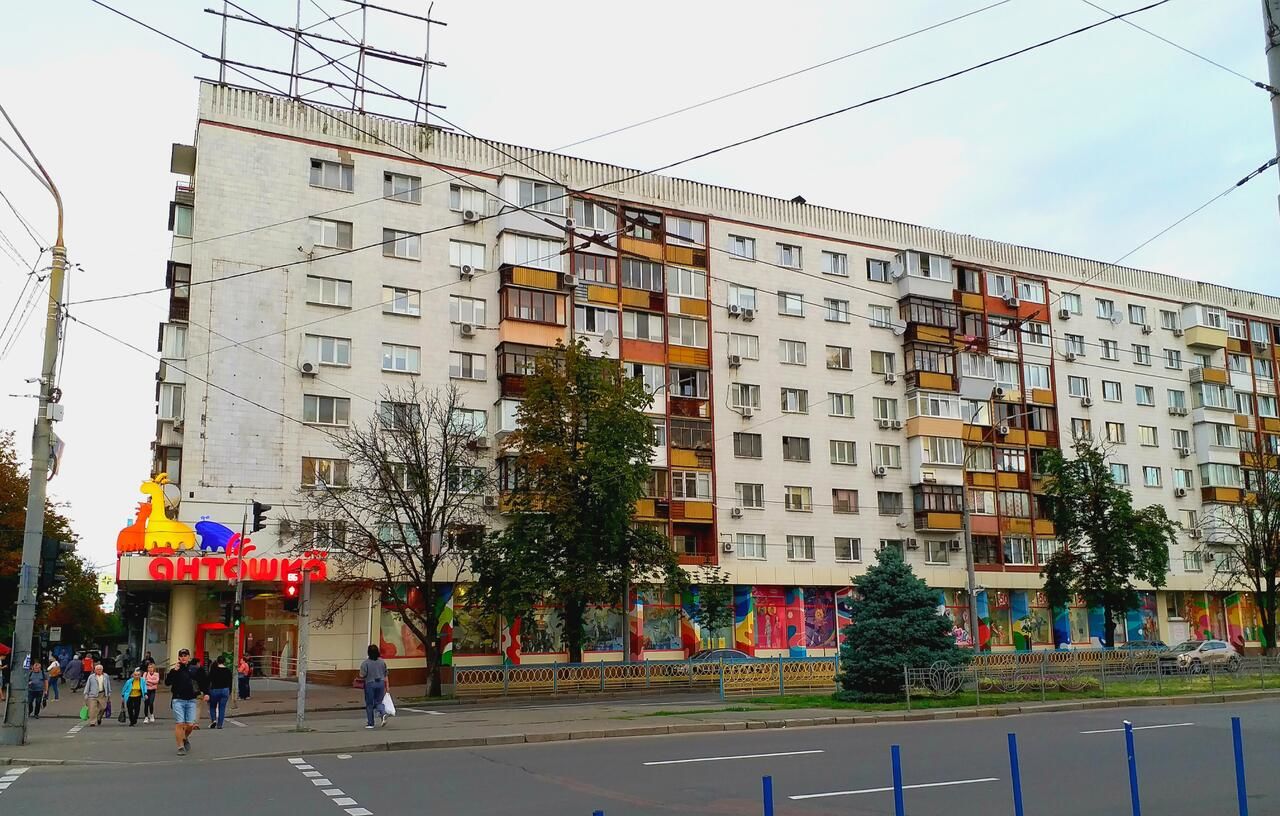 Проживание в семье Отдельная комната с балконом в апартаментах, возле м Печерская Киев-22